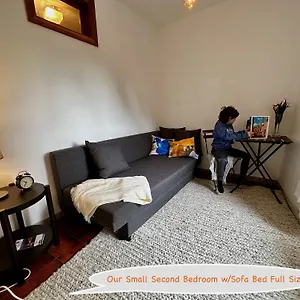 Lovely 2 Bedroom In Historic Center Apartment